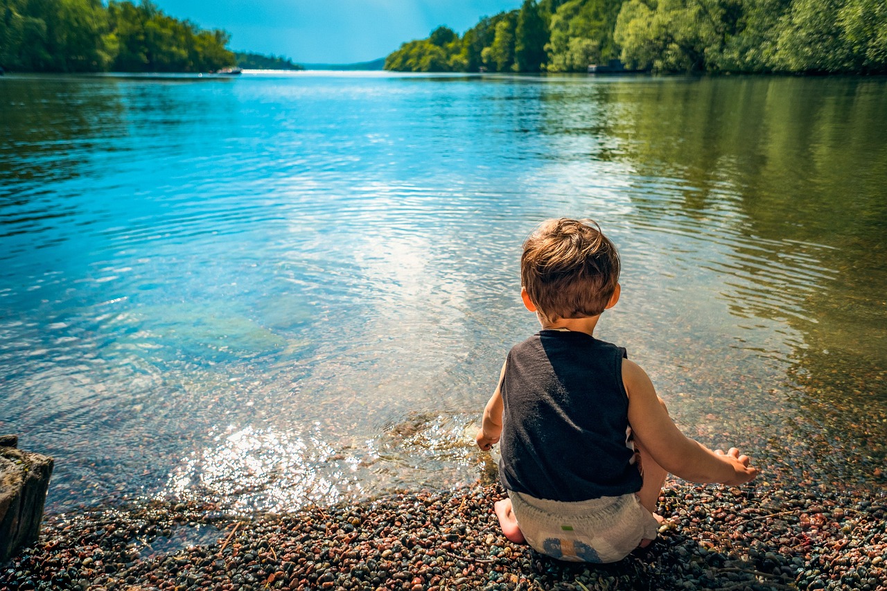 child, boy, lake, water, playing, toddler, nature, kid, little, childhood, summer, happiness, play, joy, white, caucasian, outdoors, beach, shore-1440526.jpg
